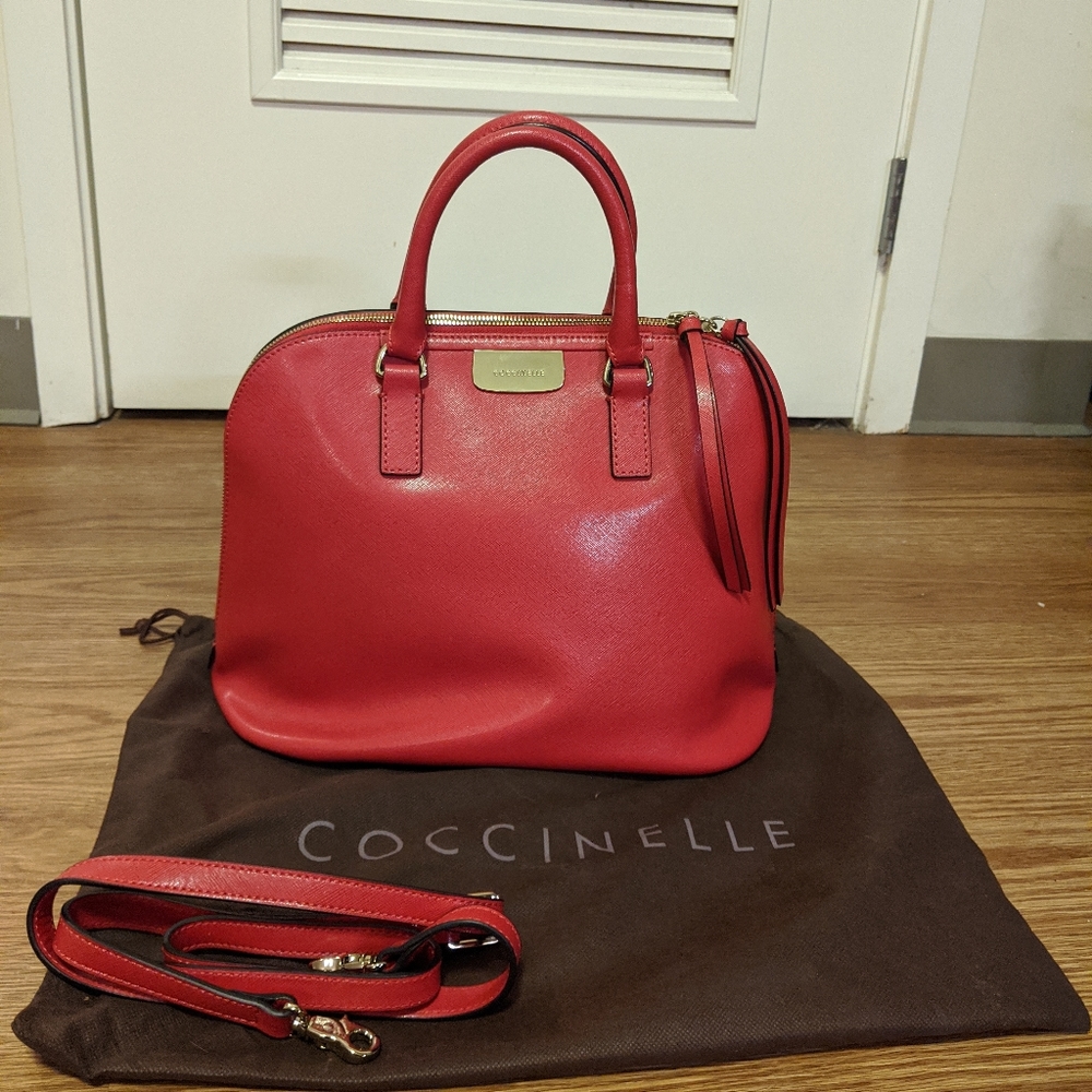 COCCINELLE classic handbag in red